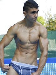 Muscle lovers beware, Rodrigo is one muscular stud